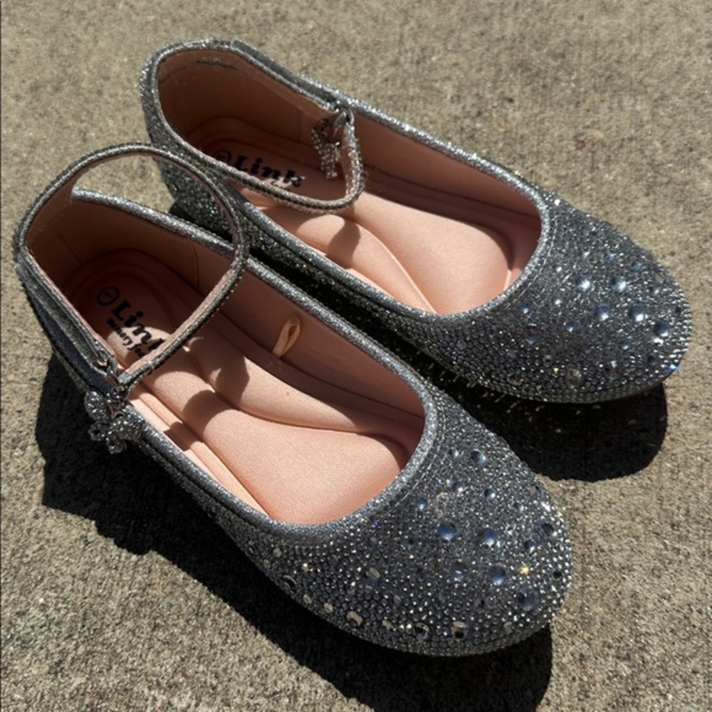 Link Sparkling Silver Dress Shoes for Kids